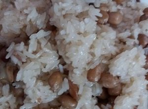 Hình của món Xôi đậu phộng cho bữa sáng nhanh gọn.