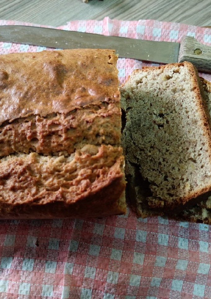 A picture of Banana cake.