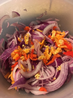 Una foto de Rajas de chile habanero
