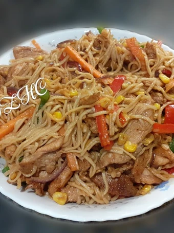 Easy Steps to Make 🍜🥗CHICKEN CHOW MEIN🥗🍜 the So Delicious So Delicious