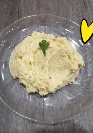 Una foto de Puré cremoso de coliflor♡