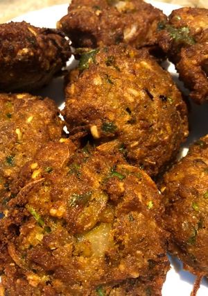 A picture of Qeema and moong daal Tikki.