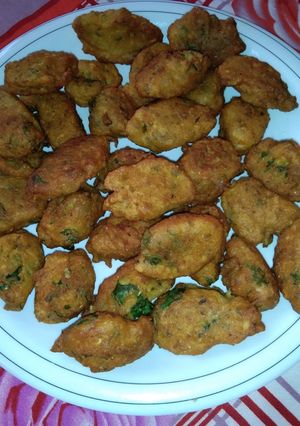 A picture of Moong dal pakora.