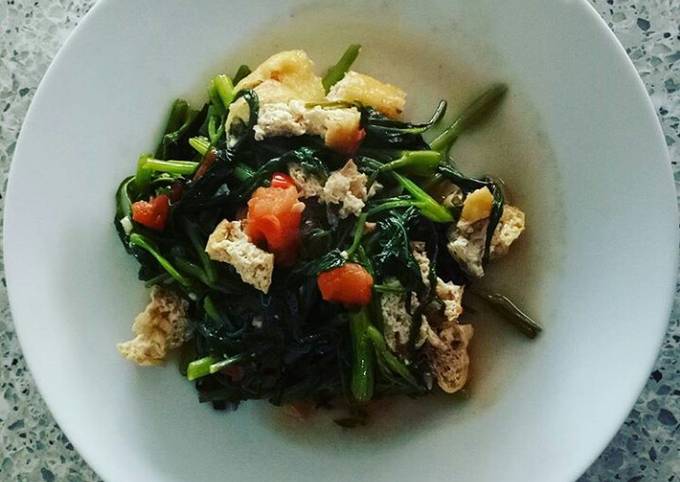 Step-by-Step Guide to Prepare Speedy Water Spinach and Tofu Stir Fry (Oseng Kangkung Tahu)