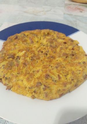 Una foto de Tortilla de carne picada