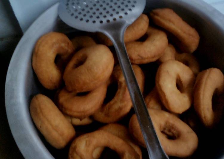 Steps to Make Ultimate Doughnuts with rosemary and cardamom flavour