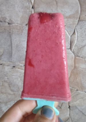 Una foto de Helado de frutilla