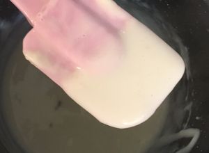 Una foto de Salsa blanca con maicena (2 ingredientes)