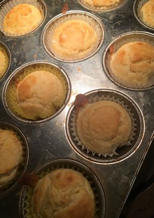 A picture of Muffins.