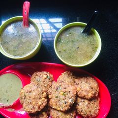 A picture of Nutritious sprouted horse gram vada.