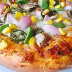 A picture of Veggies Loaded Pizza.