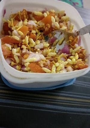 भेल (bhel recipe in Hindi) रेसिपी मुख्य फोटो