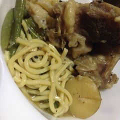 A picture of Pork Tendon Bone Noodle Soup.