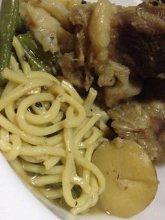 A picture of Pork Tendon Bone Noodle Soup.