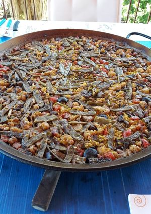 Foto principal de Paella de secreto ibérico con setas y verduras