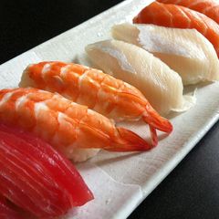 A picture of Nigiri-zushi.