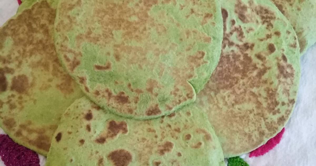 Tortillas de harina con nopal y espinaca Receta de Nena Saldaña Rocha