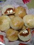 Bollos rellenos de queso