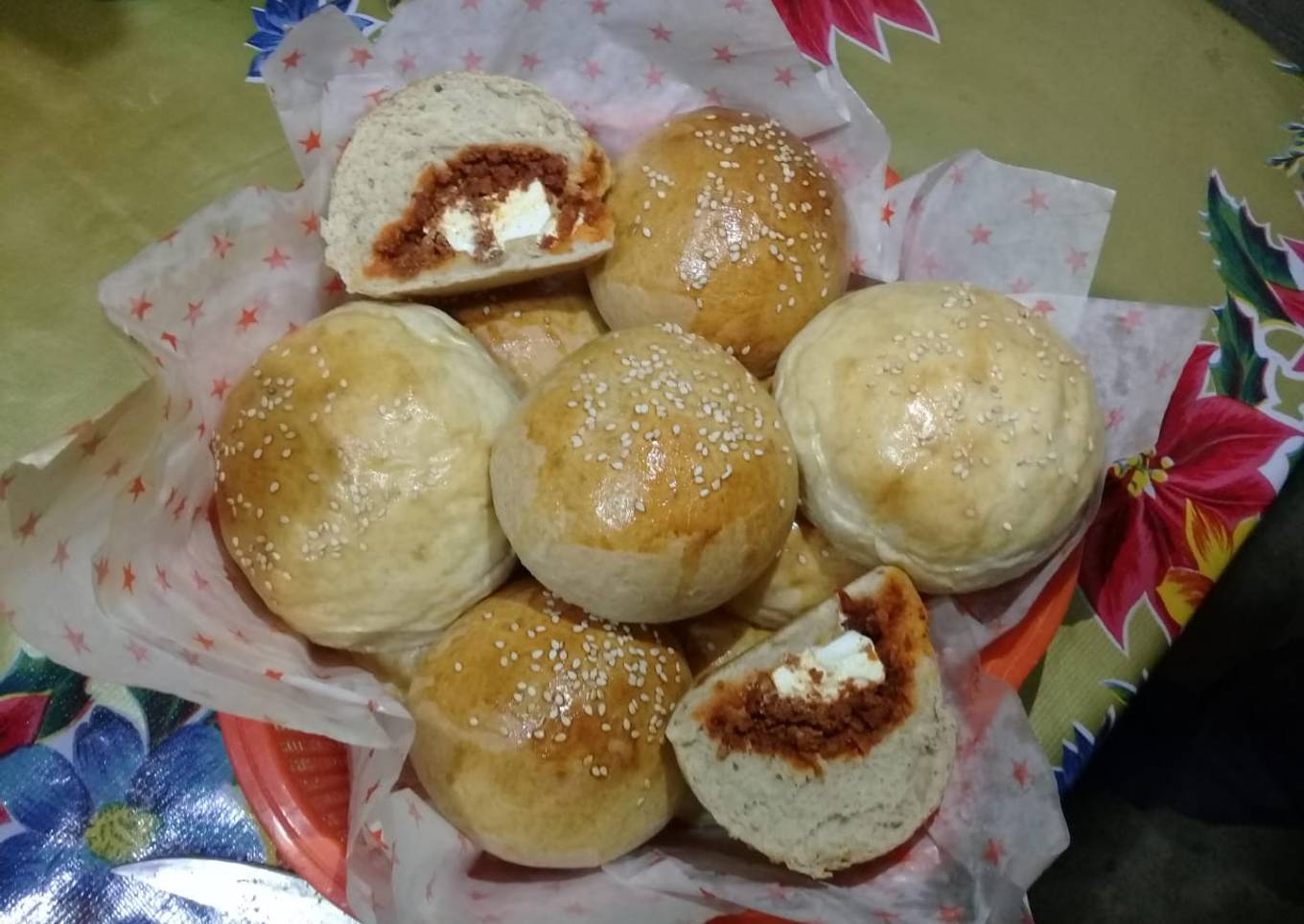 Bollos rellenos de queso