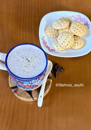 عکسی از دستور لاته کشمش و دارچین