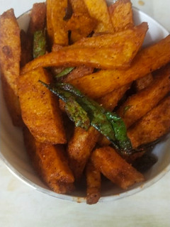 கருணைக்கிழங்கு ரோஸ்ட்(karunaikilangu roast recipe in tamil) செய்முறை முக்கிய புகைப்படம்