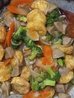 Foto resep Sapo Tahu (pakai brokoli, wortel dan baso)