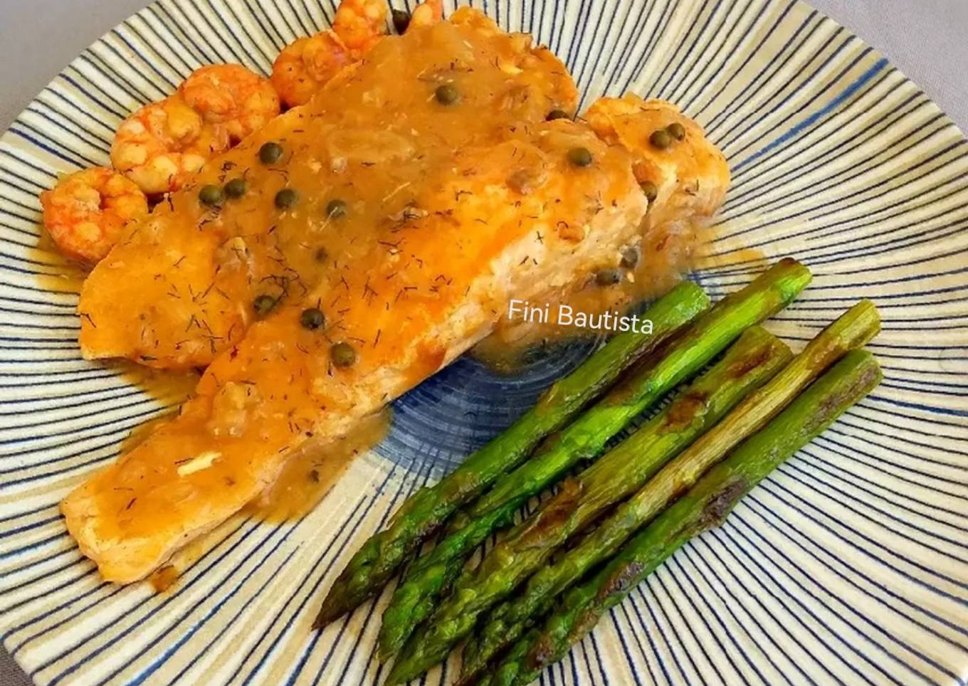 Salmón en salsa a la pimienta