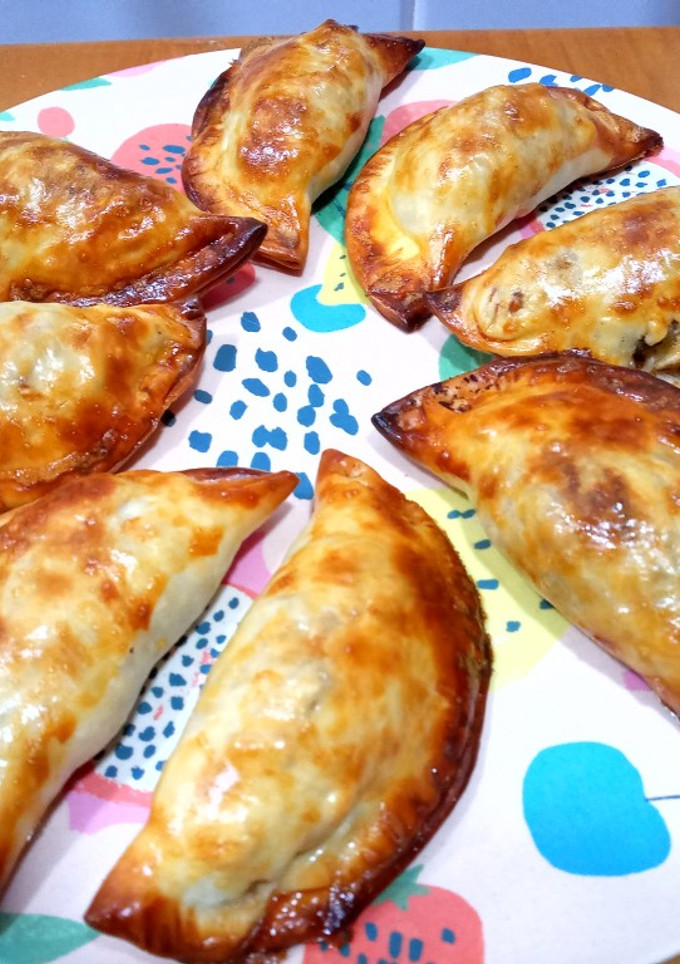 Una foto de Empanadillas al horno de champiñones y queso