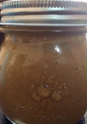 Una foto de Crema de cacahuate con sal
