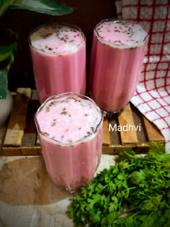 बीटरूट छाछ (beetroot chaas recipe in Hindi) रेसिपी मुख्य फोटो