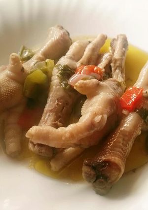Foto principal de Patitas de pollo o gallina estofadas