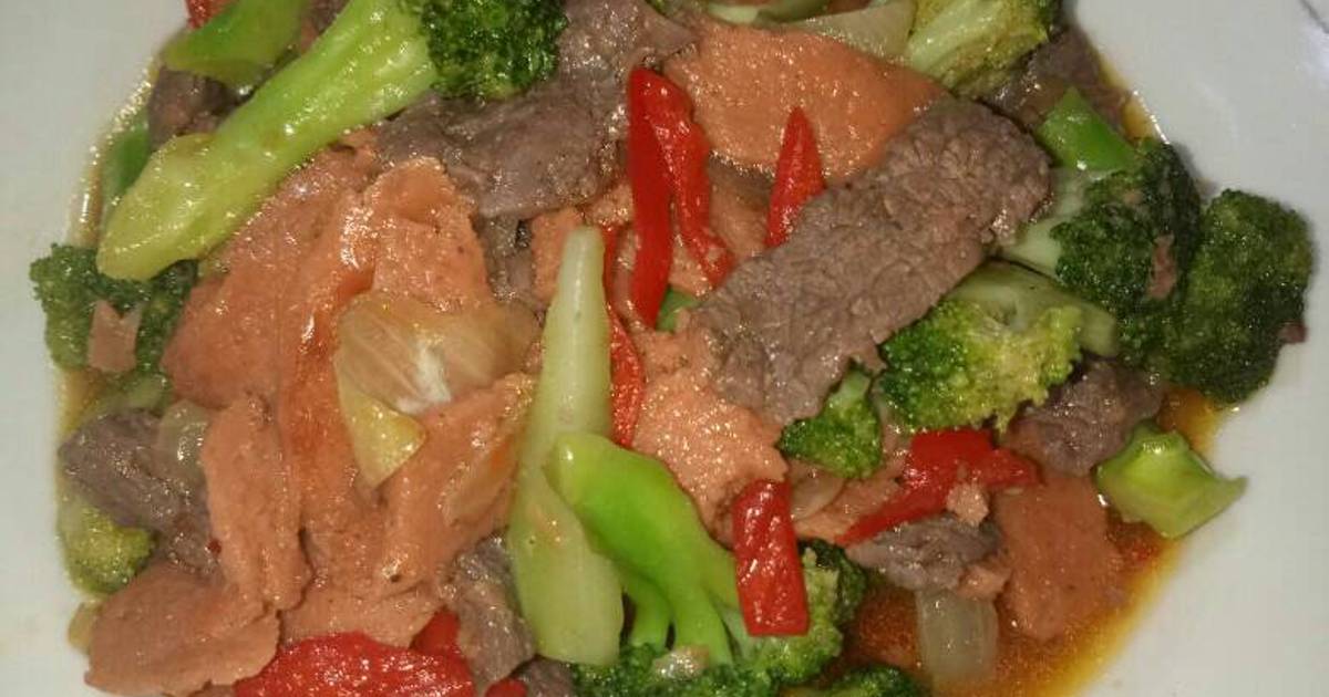 Resep Brokoli cah daging sapi dan sosis saus tiram oleh Devi Natasya