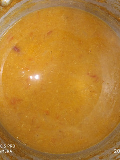 சிறுபருப்பு வெங்காய குருமா (Siruparuppu VEngaya Kuruma Recipe in tamil) செய்முறை முக்கிய புகைப்படம்