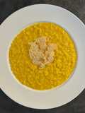 Risotto alla Milanese con chips di parmigiano