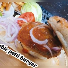 A picture of Double patti burger.
