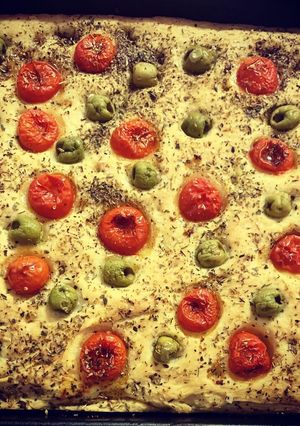 Foto di Focaccia pomodorini e olive