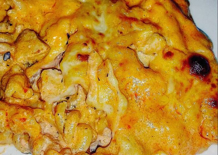 Buffalo Chicken Pasta Bake