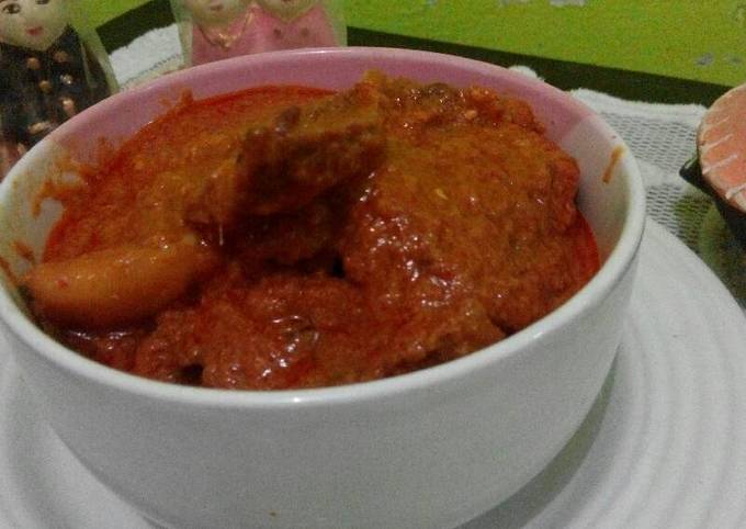 Wajib coba! Bagaimana cara bikin Rendang Daging dan Kentang dijamin enak