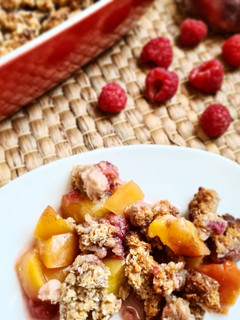Une photo de Healthy crumble pêche-framboise