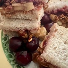 A picture of Summer Picnic Sandwich.