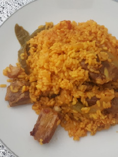 Una foto de Arroz con costillas de cerdo