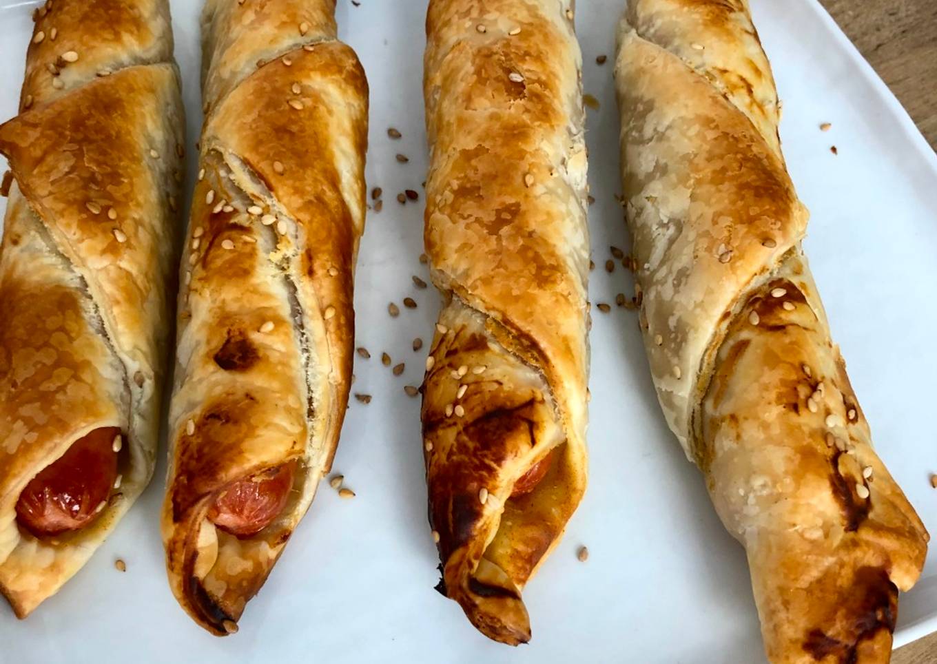 Hot dog croissant
