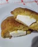 Empanada de Plátano con Queso a lo Carmelita
