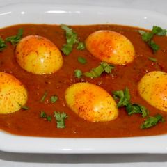 A picture of Egg Curry.