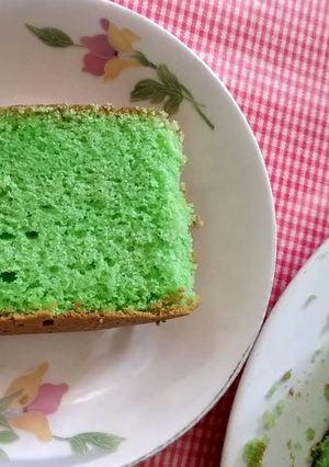 Foto resep 🍰🍵Bolu Pandan Santan
