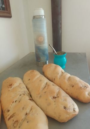 Una foto de Pan casero con chicharrón