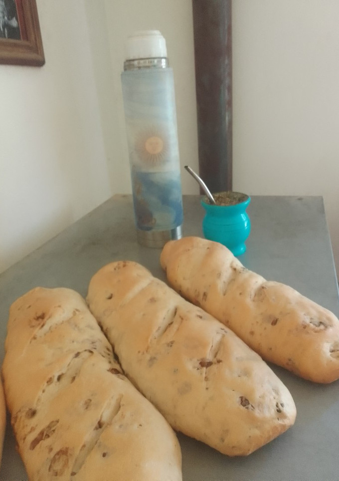 Una foto de Pan casero con chicharrón
