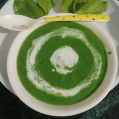 A picture of Spinach soup 😋.