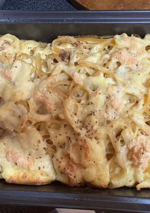 Una foto de Pastel de fideos- simplemente exquisito 😋