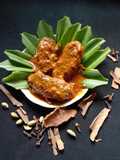 চিকেন কোপ্তার থাই কারি (Chicken koptar thai curry recipe in bengali)